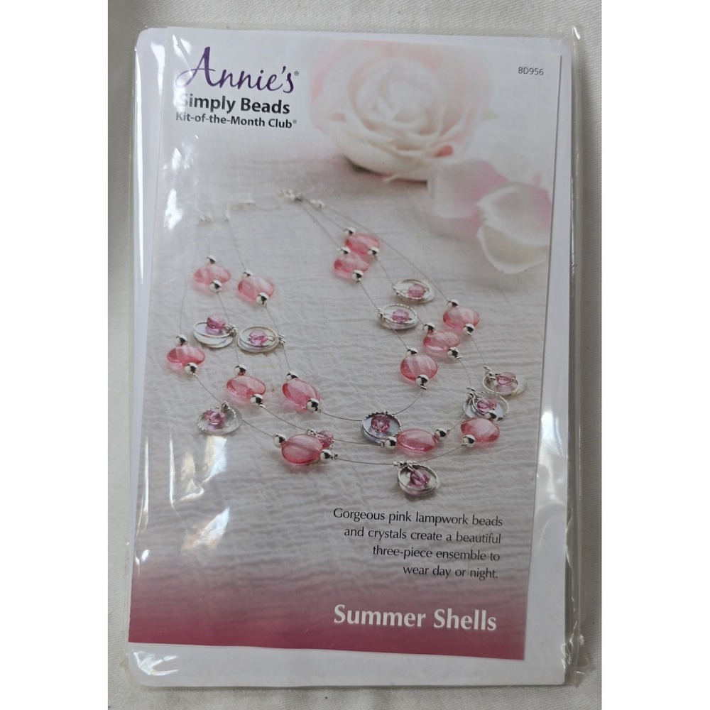 Annie's Simply‎ Beads Kit Of The Month "Summer Shells" BD956 Necklace
